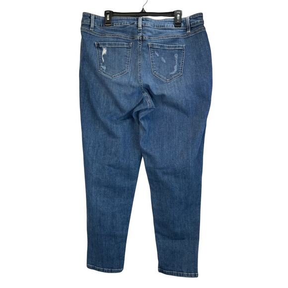 Lane Bryant Womens 16R Blue Boyfriend Jeans Light Distressed Casual - Picture 2 of 6